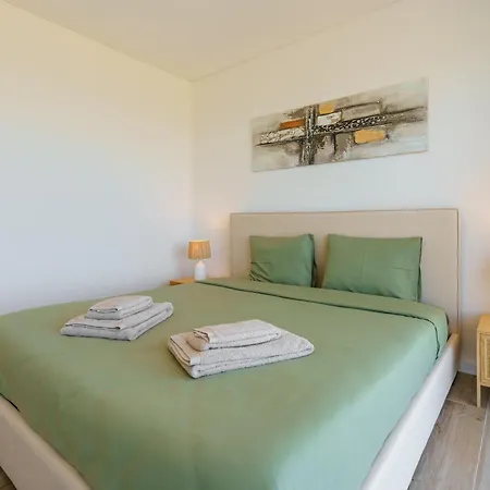 Axess With Panoramic Ocean View
